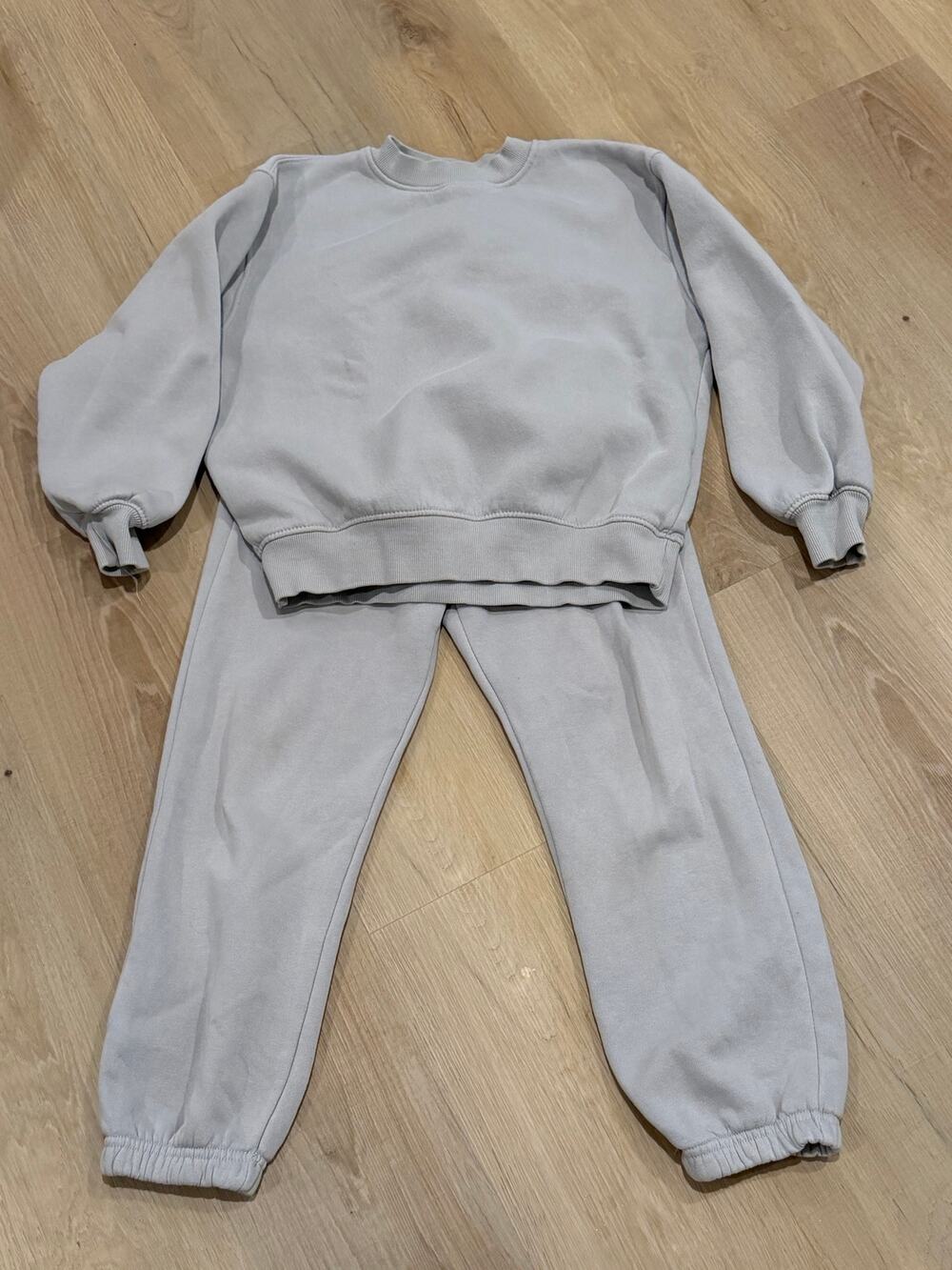 Zara Kids Gray Sweatshirt & Jogger Set Size 11-12 / 148 Matching Sweatsuit